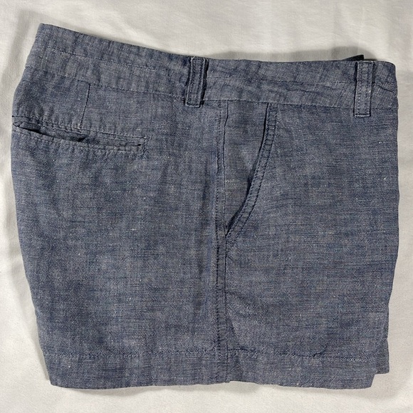 Gap womens blue linen basic flat front 2.5" inseam chambray shorts - size 6 - Picture 8 of 9